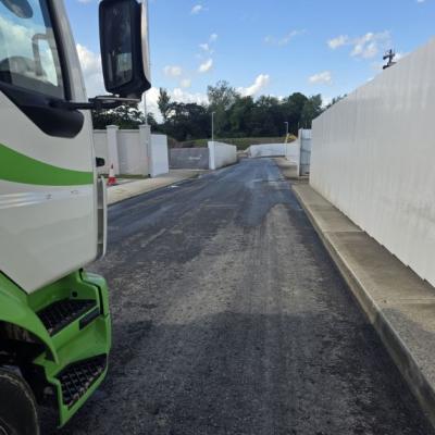 Top Sweep Volvo Truck At New Estate